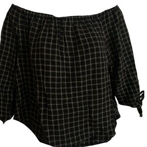 Madewell Off Shoulder Top - S black white print.  Cotton flannel Quarter sleeve